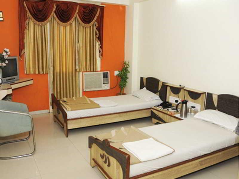 Neelkanth Paradise Hotel Ahmedabad Exterior photo